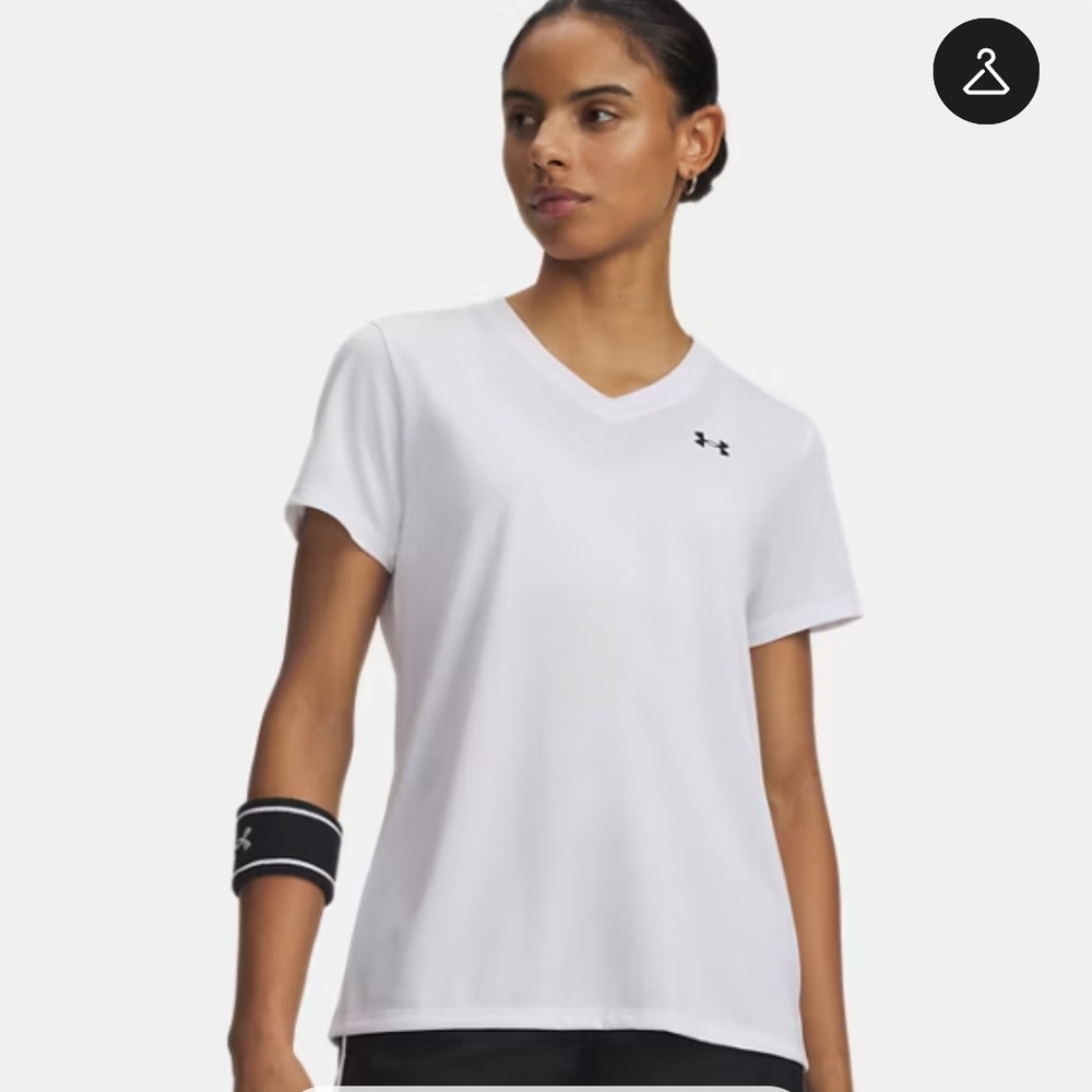 NEW WITH TAGS Under Armour Women's White Short Sleeve Tee